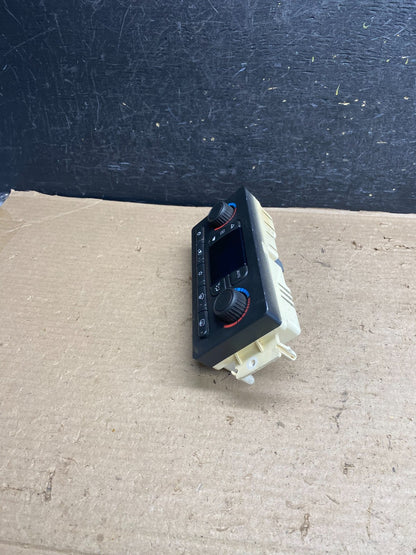 2003 to 2006 Chevrolet Silverado HVAC Heater Climate Control Module AH5182 DG2