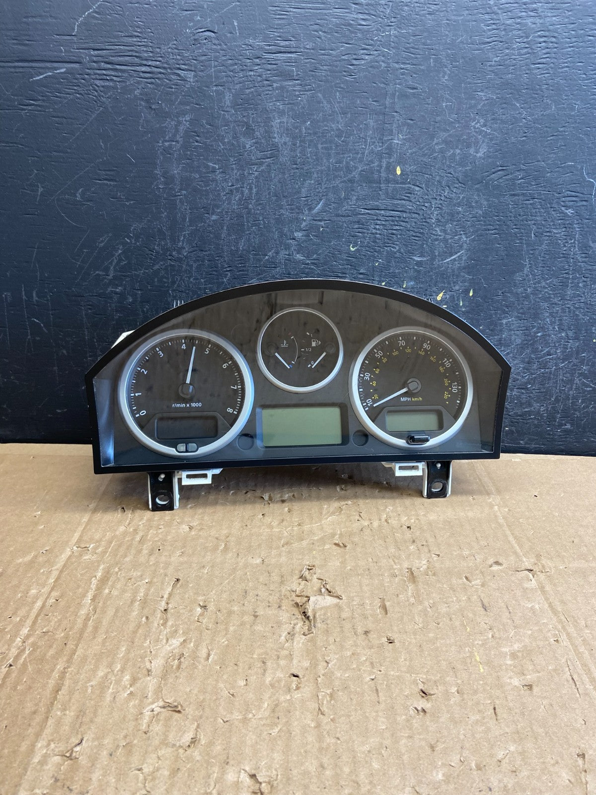 2008 2009 Land Rover Range Rover Sport Speedometer Cluster Gauge AD6890 DG0