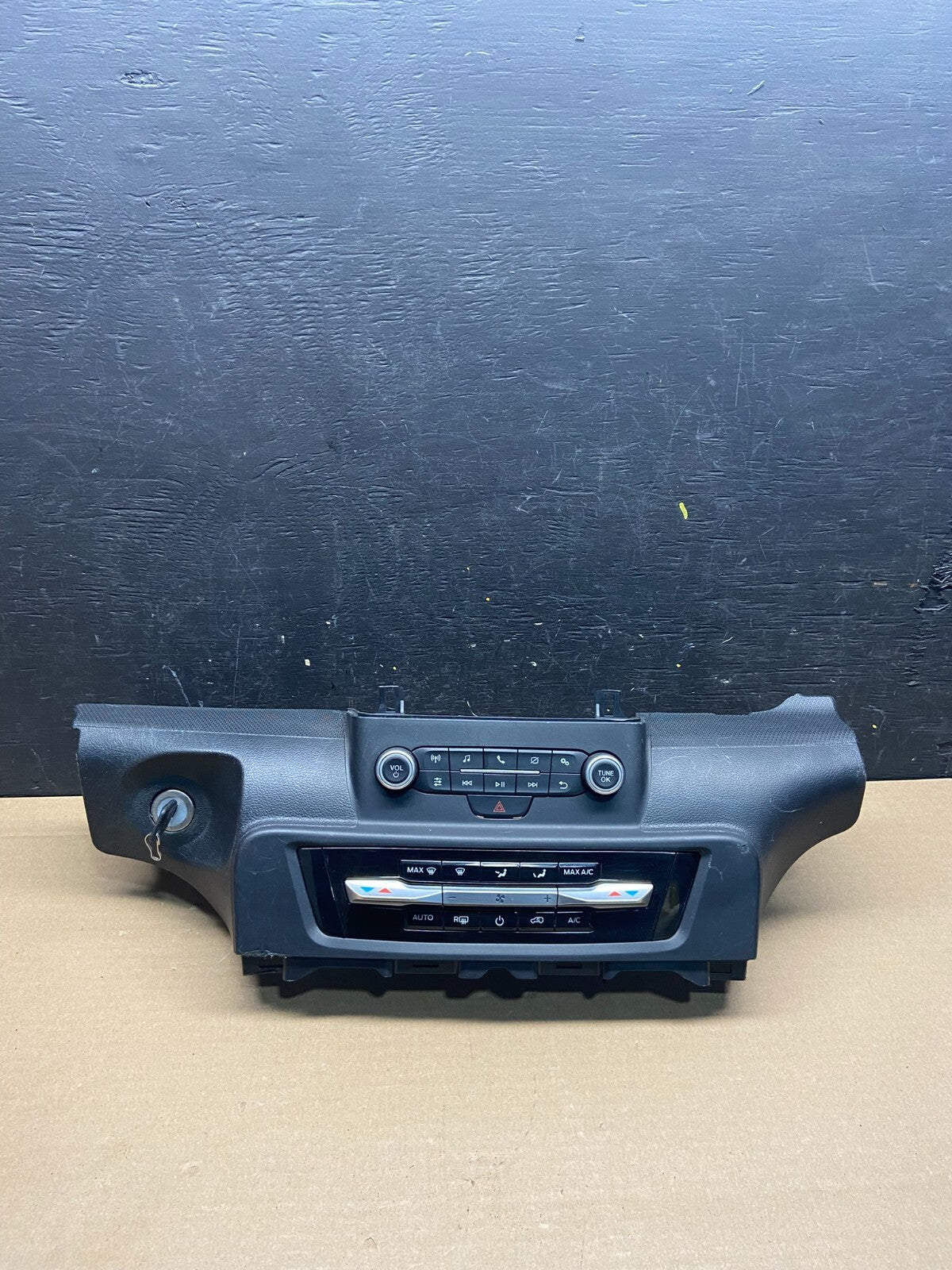 2020 to 2023 Ford Explorer Radio Climate Control Panel Trim L1863 DG Oem0