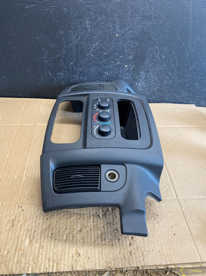 2002 to 2005 Dodge Ram Radio Climate Control Dash Air Vent Bezel Trim ac9519 DG1