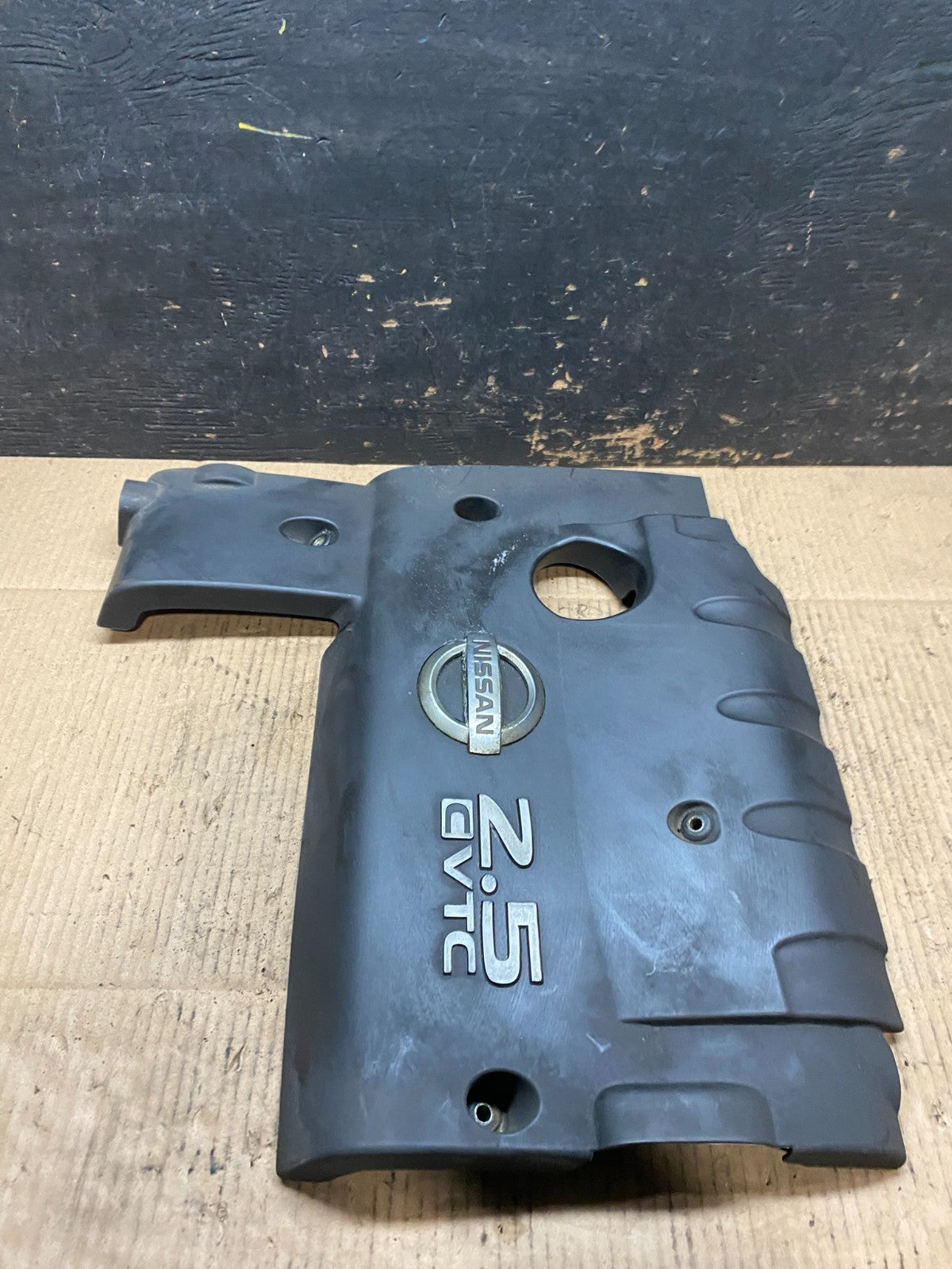 2002 to 2006 Nissan Altima 2.5 L Engine Cover t6628 DG2