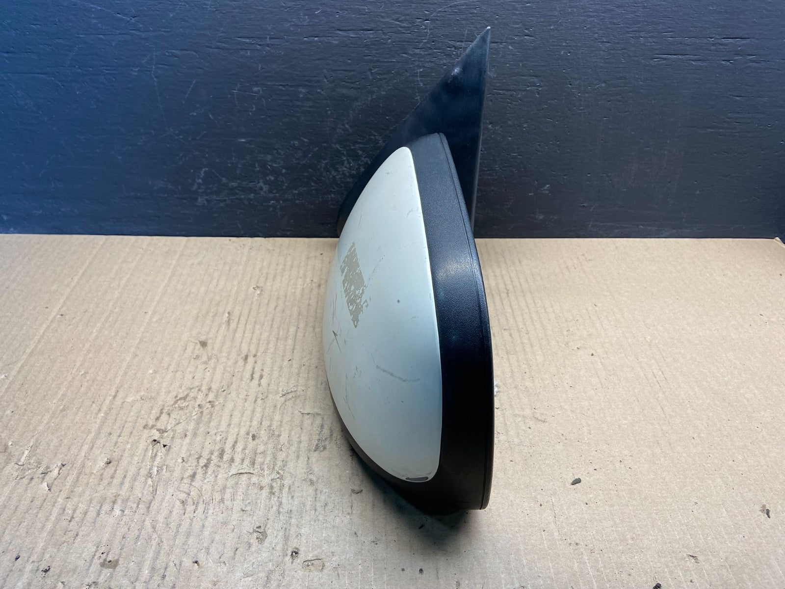 2003-2006 Chevrolet Tahoe Suburban Left Driver LH Heated Mirror AC0552 MS4