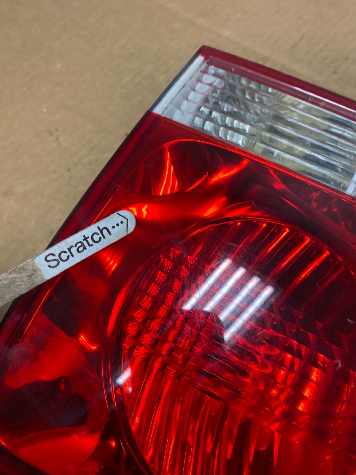2004-2007 Volkswagen Touareg Right Passenger Rh Side Inner Tail Light N43944