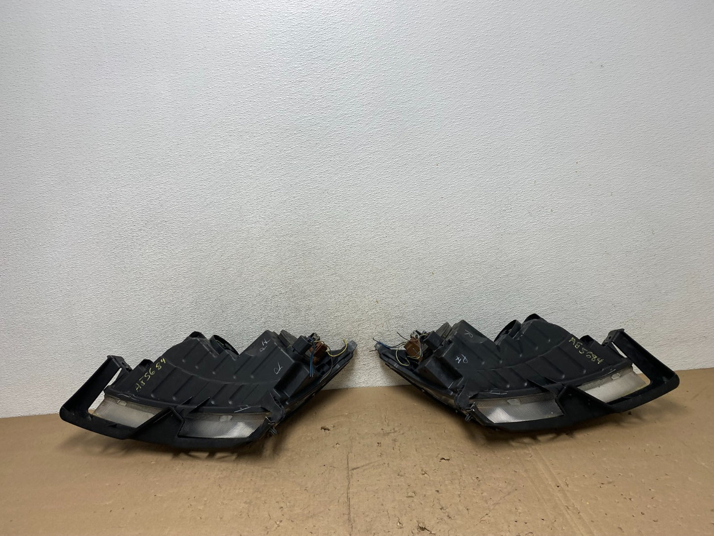 2006 to 2009 Mercury Milan Headlights Left+Right Halogen AG5684 DW9
