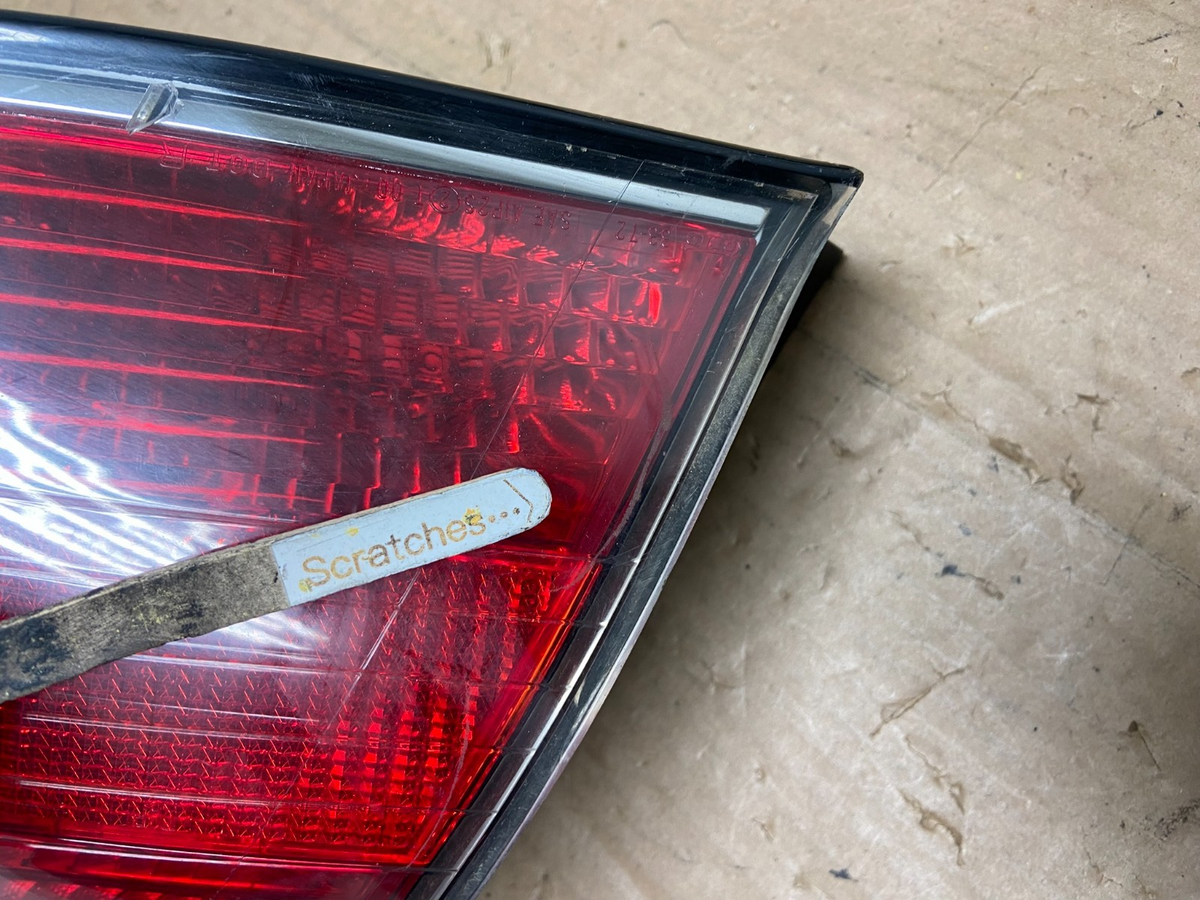 2002 to 2004 Lexus ES300 ES330 Right Passenger Side Tail Light AI9204 LK3