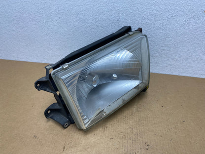 1996 to 2002 Toyota 4Runner Halogen Right Headlight Oem AC1786 DW2