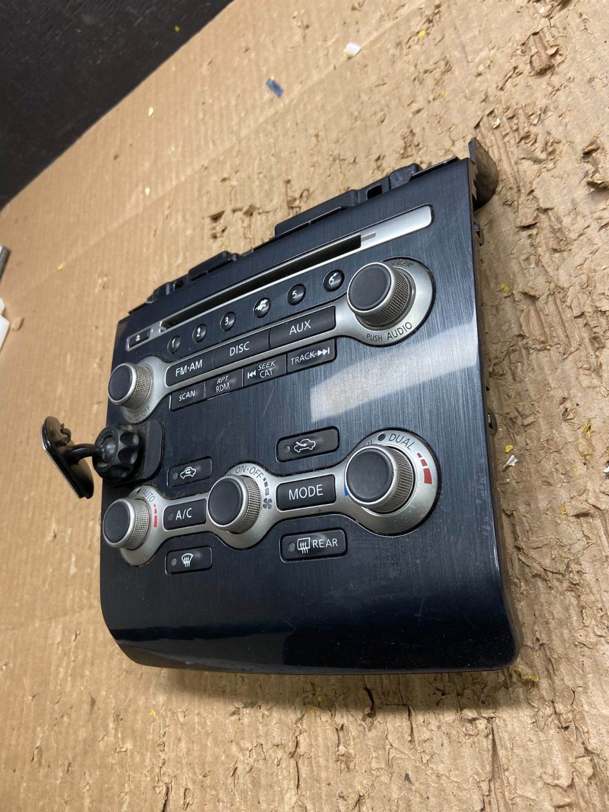 2012 2013 2014 Nissan Maxima Radio Audio Panel Control Bezel Trim  v7570 DG2
