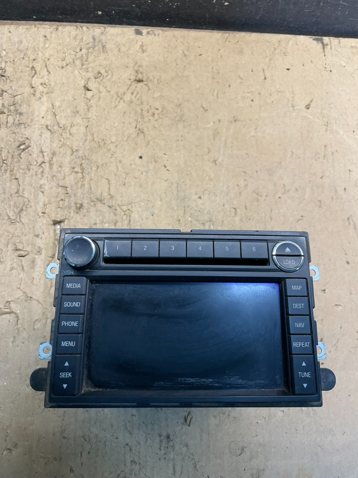 2008 - 2009 Ford Expedition Explorer Radio CD Player Screen Display OEM W6911 DG0