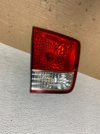 2009 2010 2011 Kia Borrego Left Driver LH Side Inner Tail Light AD3975 DW0