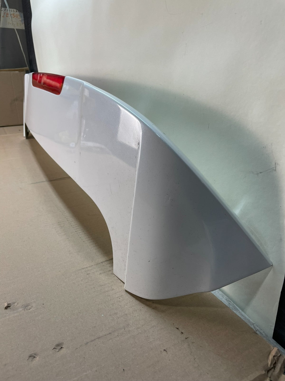 2016 to 2020 Kia Sorento Rear Spoiler Wing Brake Light AJ0673 DG1
