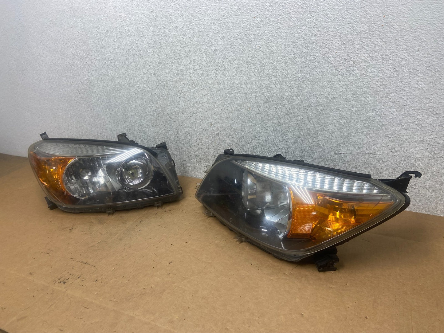 2006 2007 2008 Toyota Rav4 Left+Right Side Headlights Halogen AD5212 DW1