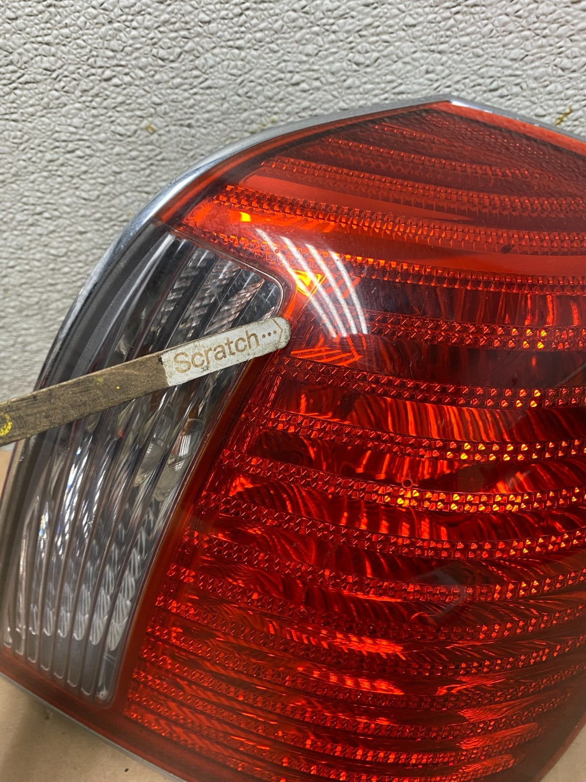 2004 2005 Hyundai XG350 XG Left+Right Tail Lights U6998 DW3