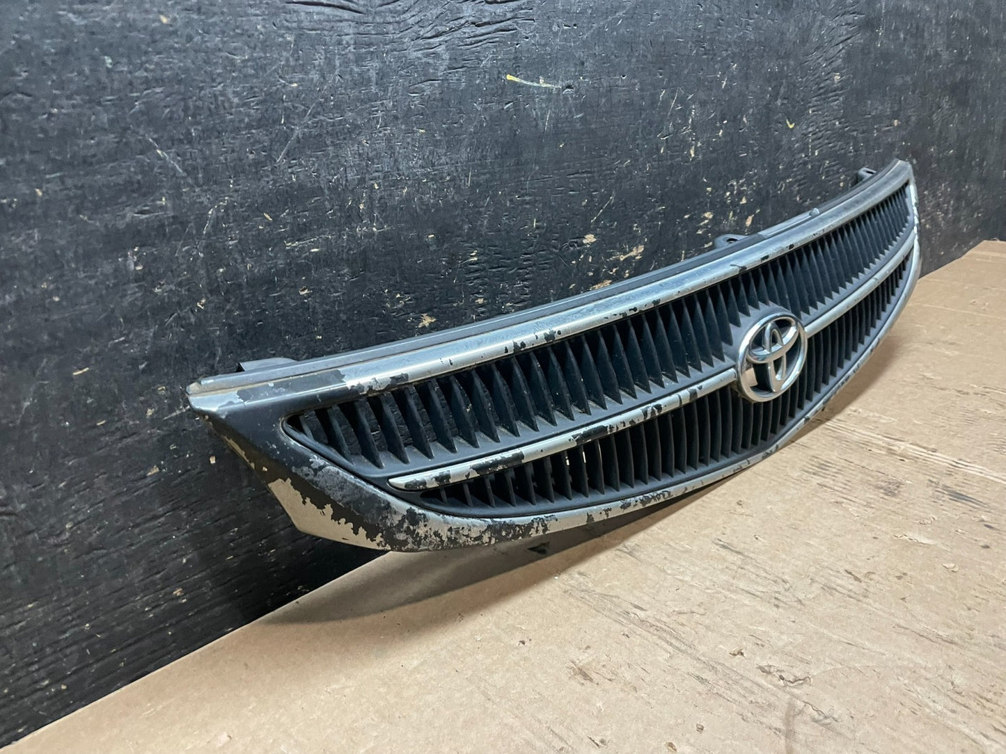 1999 2000 2001 Toyota Solara Front Upper Grill Grille OEM Z5981 DG1