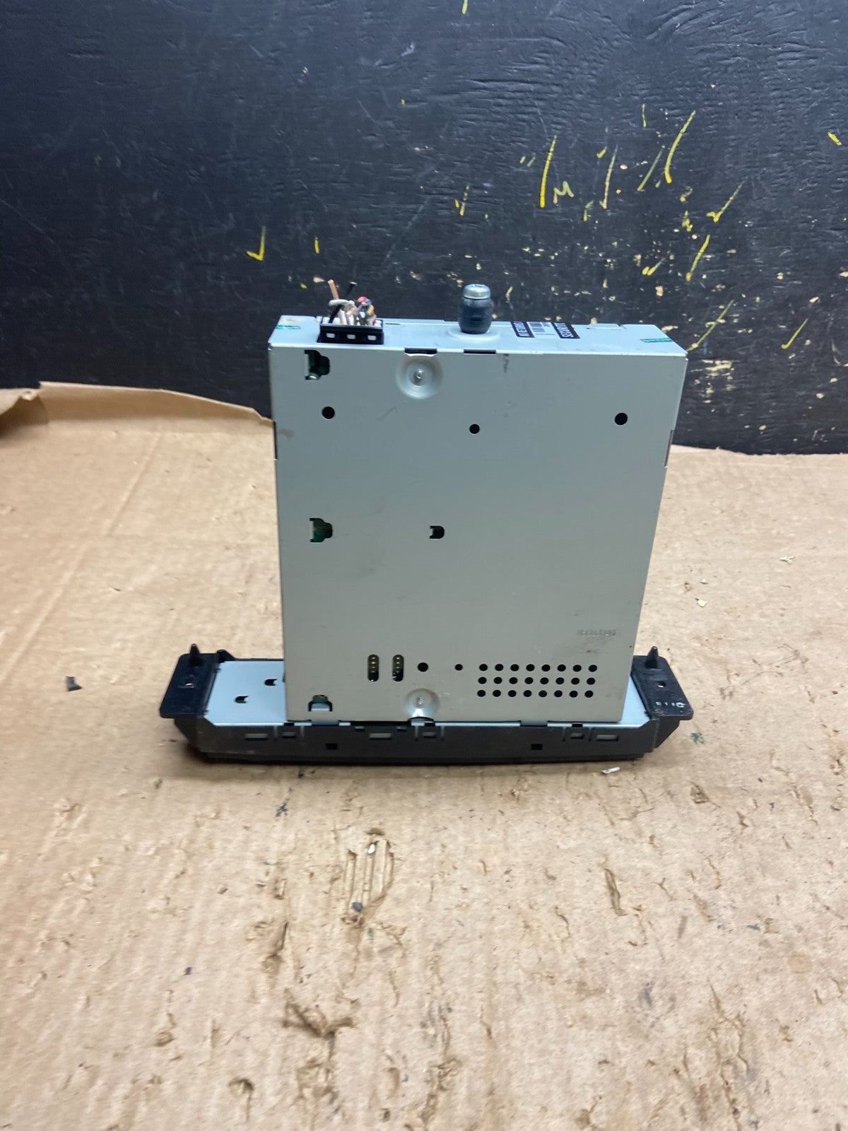 2009 2010 2011 Volkswagen Routan Video DVD Player z2023 DG4
