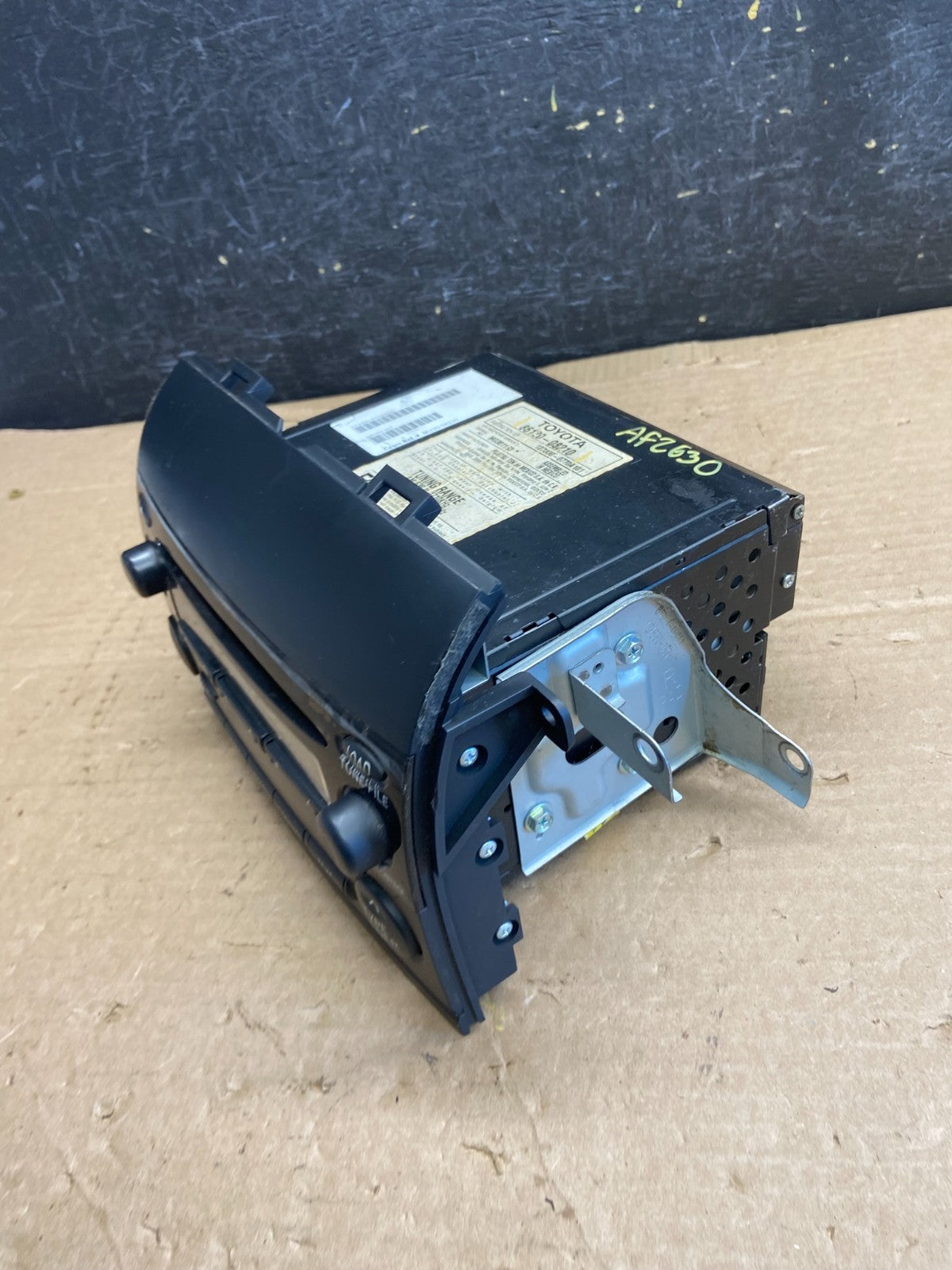 2004 to 2010 Toyota Sienna AM FM CD WMA Mp3 Radio Receiver AF2630 DG3