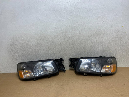 2003 2004 Subaru Forester Left+Right Headlights Halogen W8478 DW0