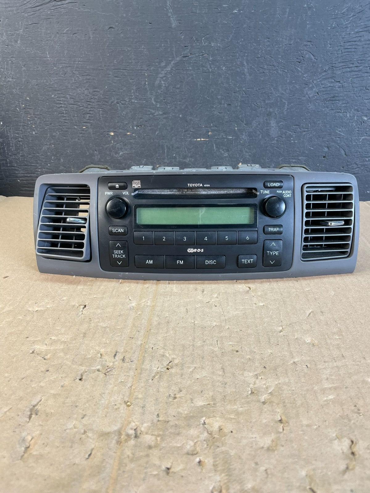 2003 2008 Toyota Corolla Radio Cd Player W/ Bezel Air Vent AD5959 DG0
