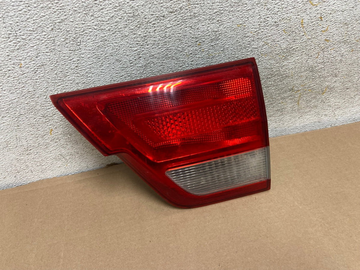 2011-2013 Jeep Grand Cherokee Right Passenger Rh Inner Tail Light AH9318 LK0
