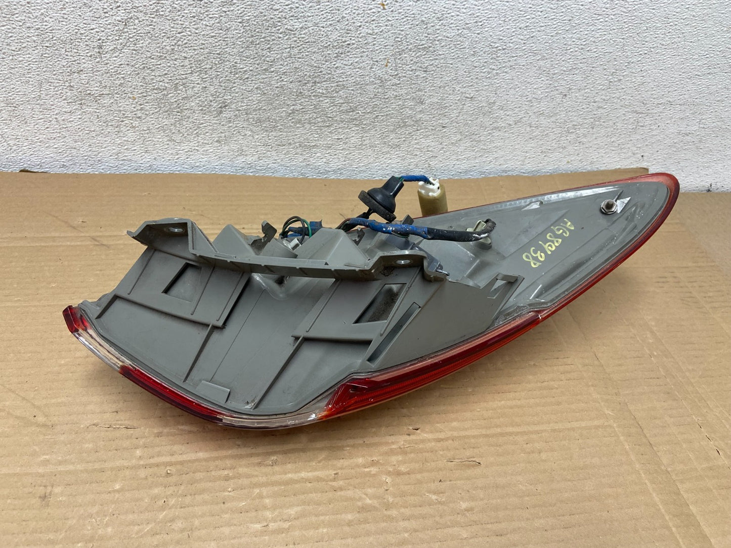2011 - 2014 Nissan Murano Right Passenger Side RH Tail Light AG8939 DW5