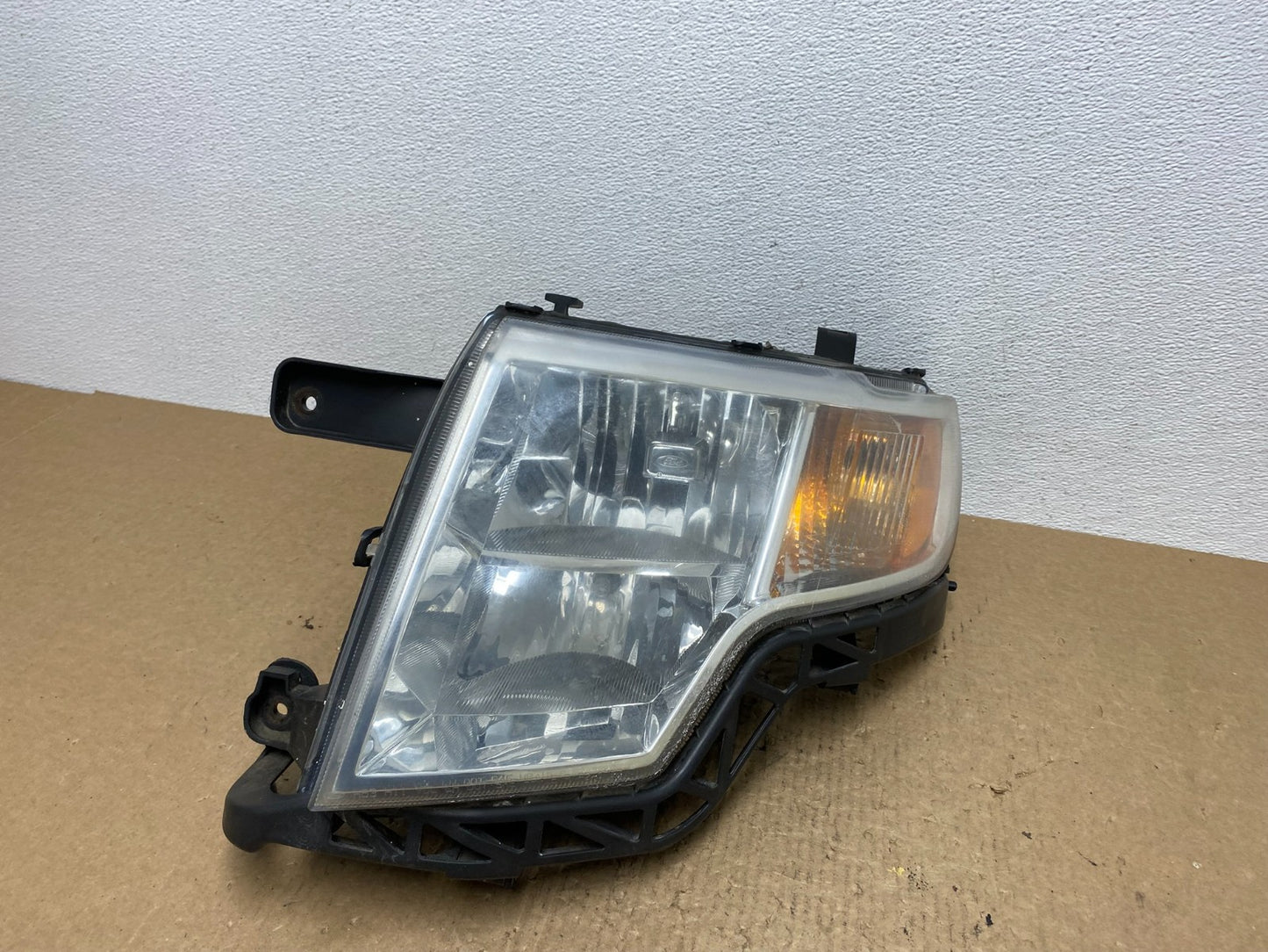 2007 2008 2009 2010 Ford Edge Headlight Left Driver Halogen Oem AC1576 DW2
