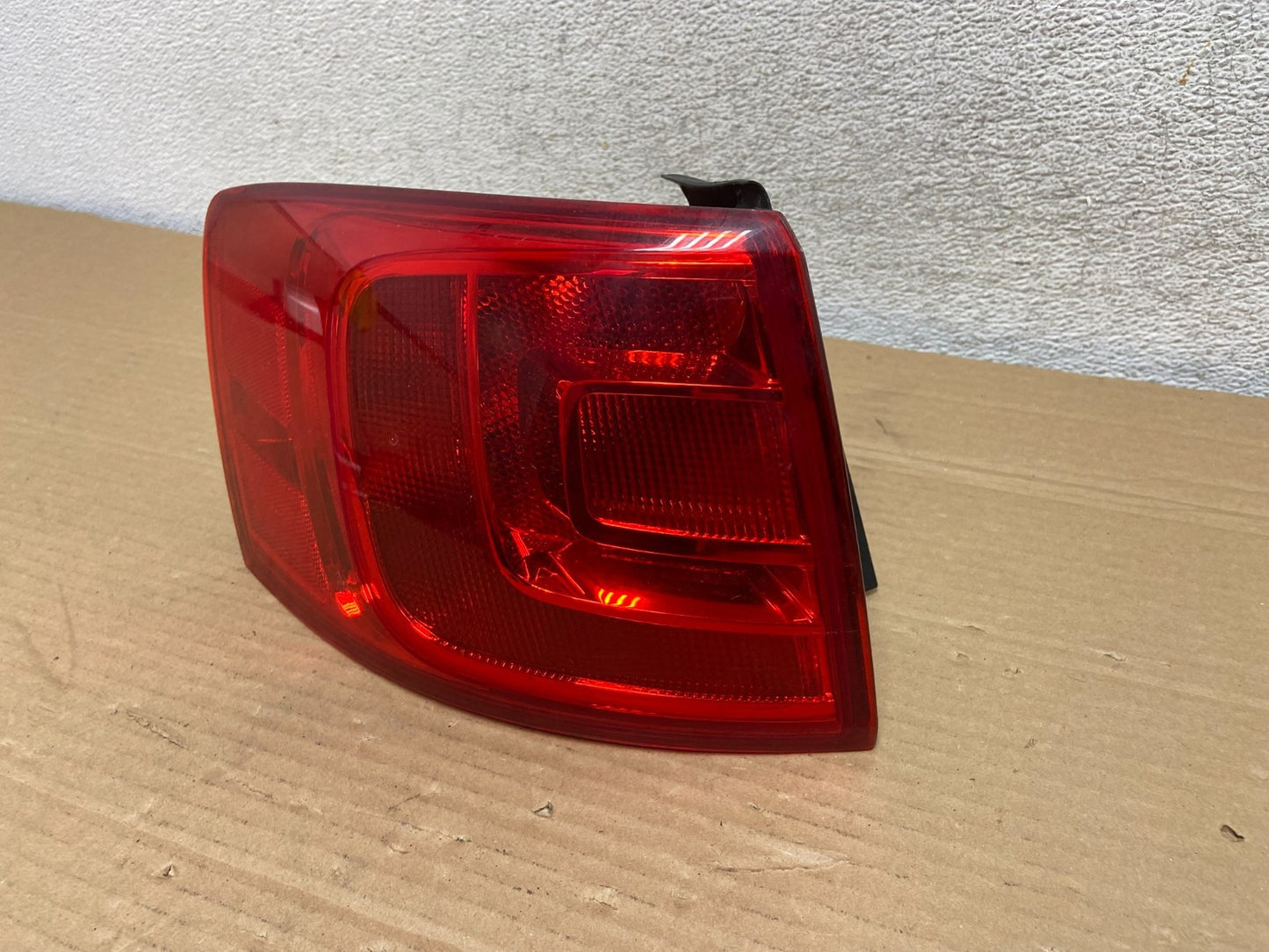 2011 to 2014 Volkswagen Jetta Left Driver LH Side Tail Light AG8898 DW2