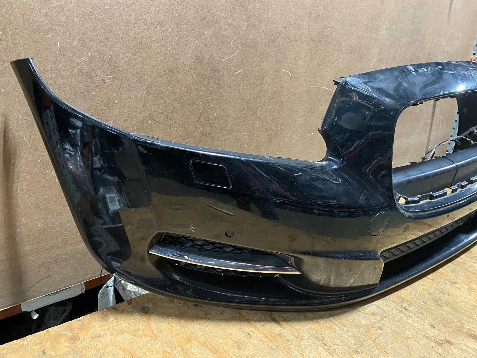 2010 to 22015 Jaguar XJL XJ X351 Front Bumper Cover Panel AW9317B971BA W4973 PS1