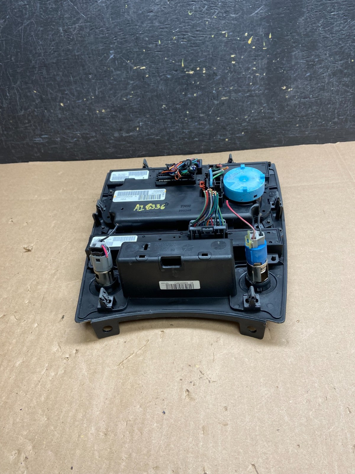 2005 2006 2007 Jeep Commander Grand Cherokee A/C Climate Control Bezel AI6336 DG3