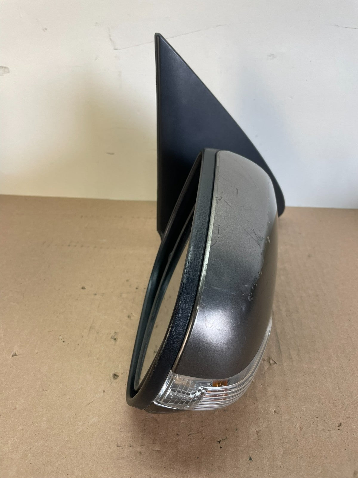 2010 to 2013 Kia Forte Sedan Right View Turn Signal Mirror AG2542 MS9