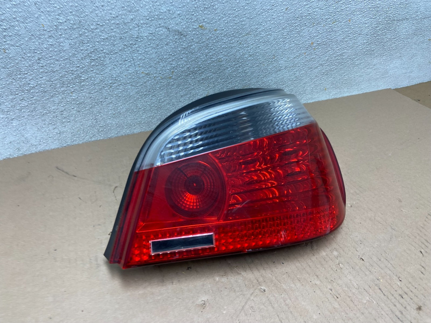 2004 - 2007 BMW 5 Series E60 Right Passenger RH Side Tail Light OEM AB5916 LK2