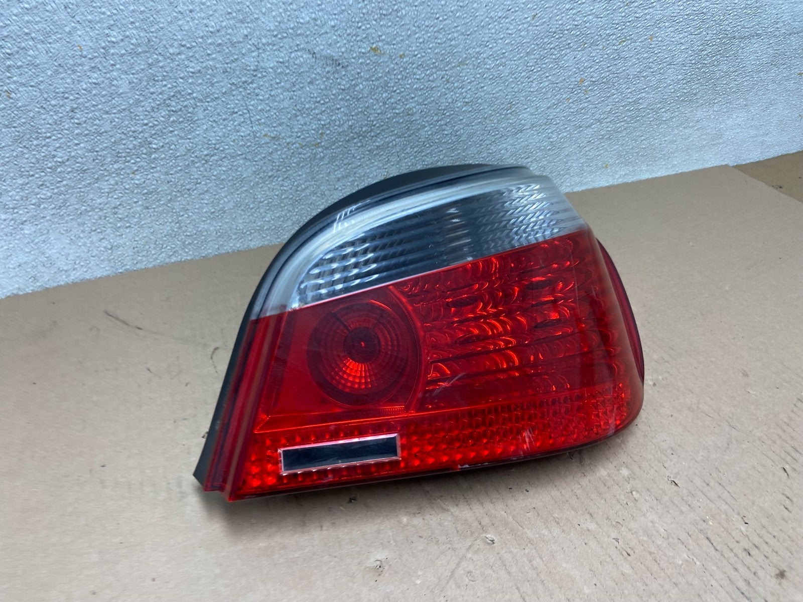 2004 - 2007 BMW 5 Series E60 Right Passenger RH Side Tail Light OEM AB5916 LK2