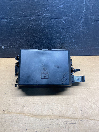 2008 2010 Chrysler 300 Charger Totally Integrated Module Fuse Box AD7308 DG5