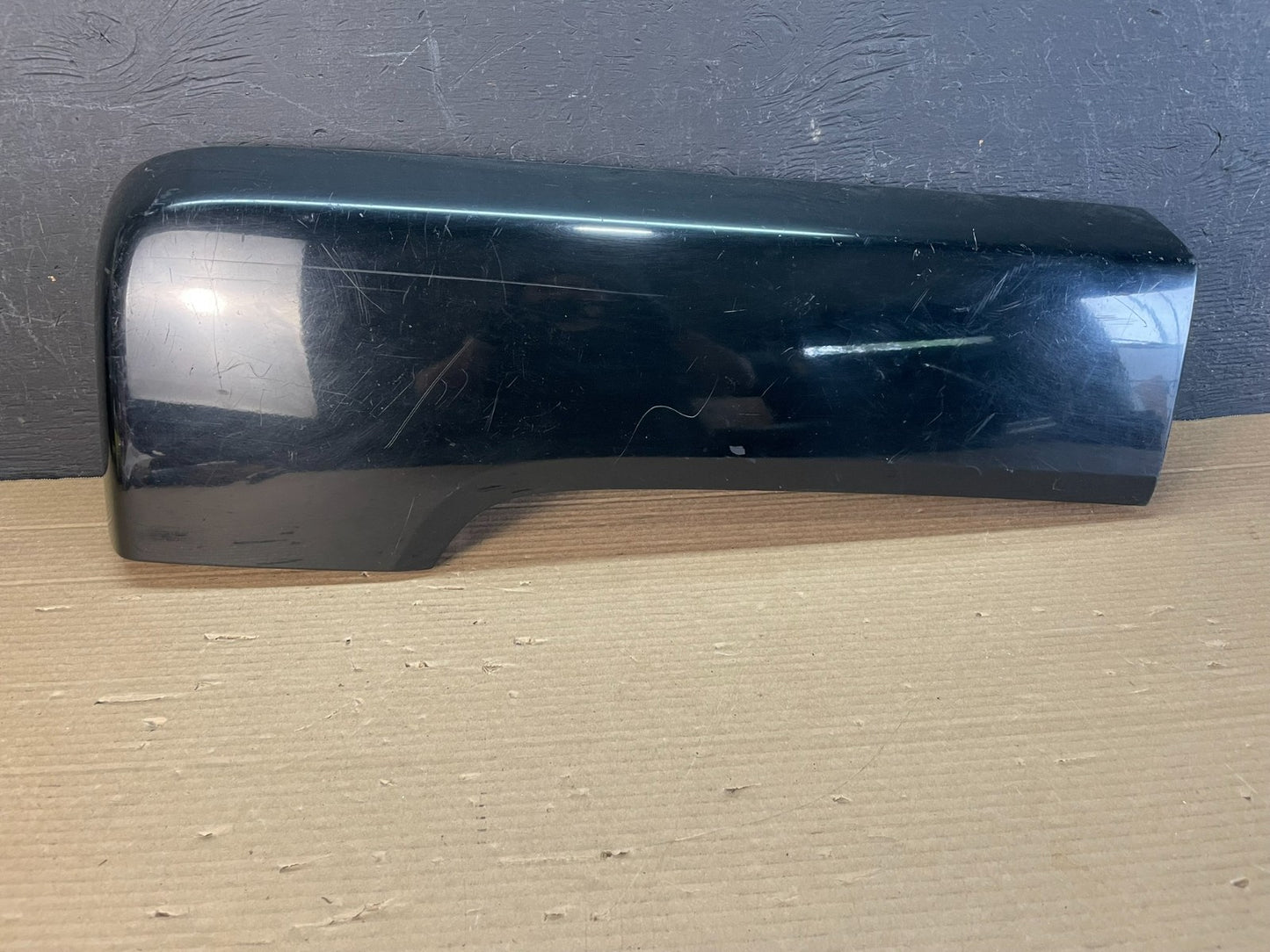 2006 to 2010 Hummer H3 Rear Right Flare Door Molding Trim AE9947 DG0