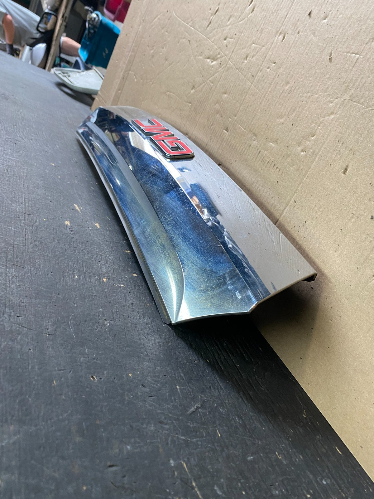 2011-2015 GMC Terrain Tailgate Liftgate Chrome Finish Molding Camera  P3986 DG2