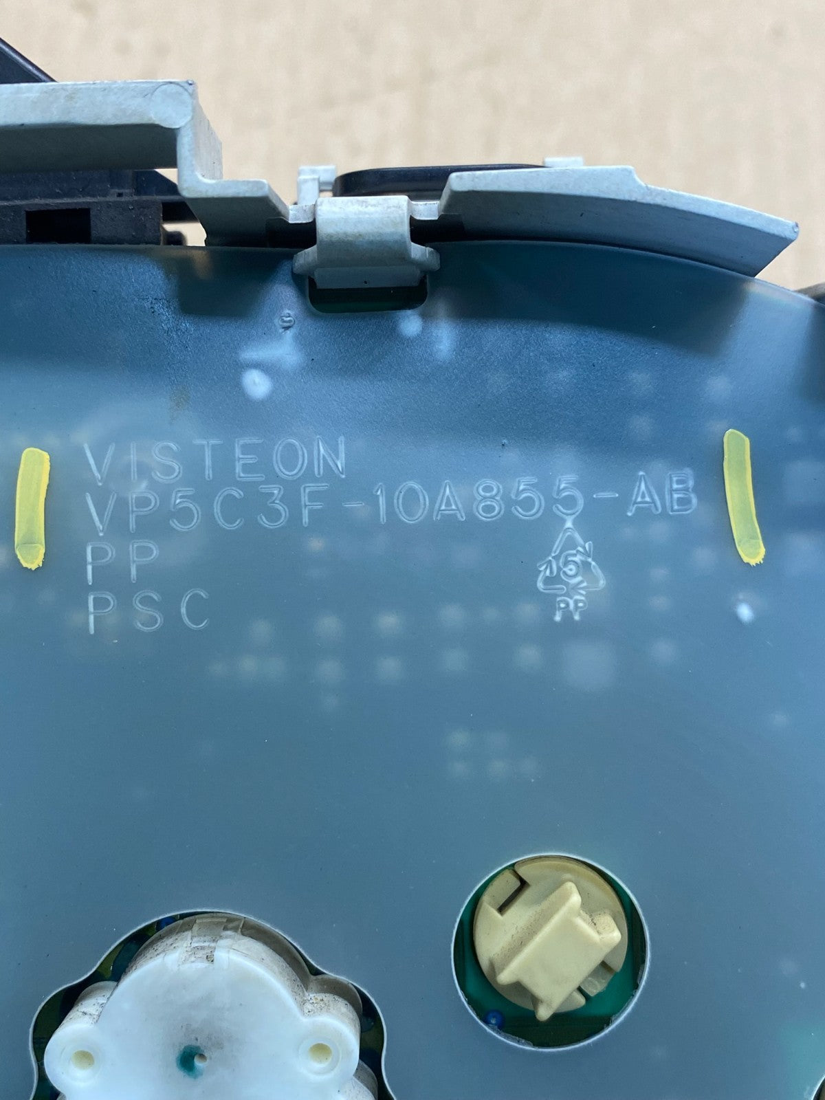 2005 - 2007 Ford F250 F350 6.0L Powerstroke Diesel Speedometer Cluster ae7589 DG5