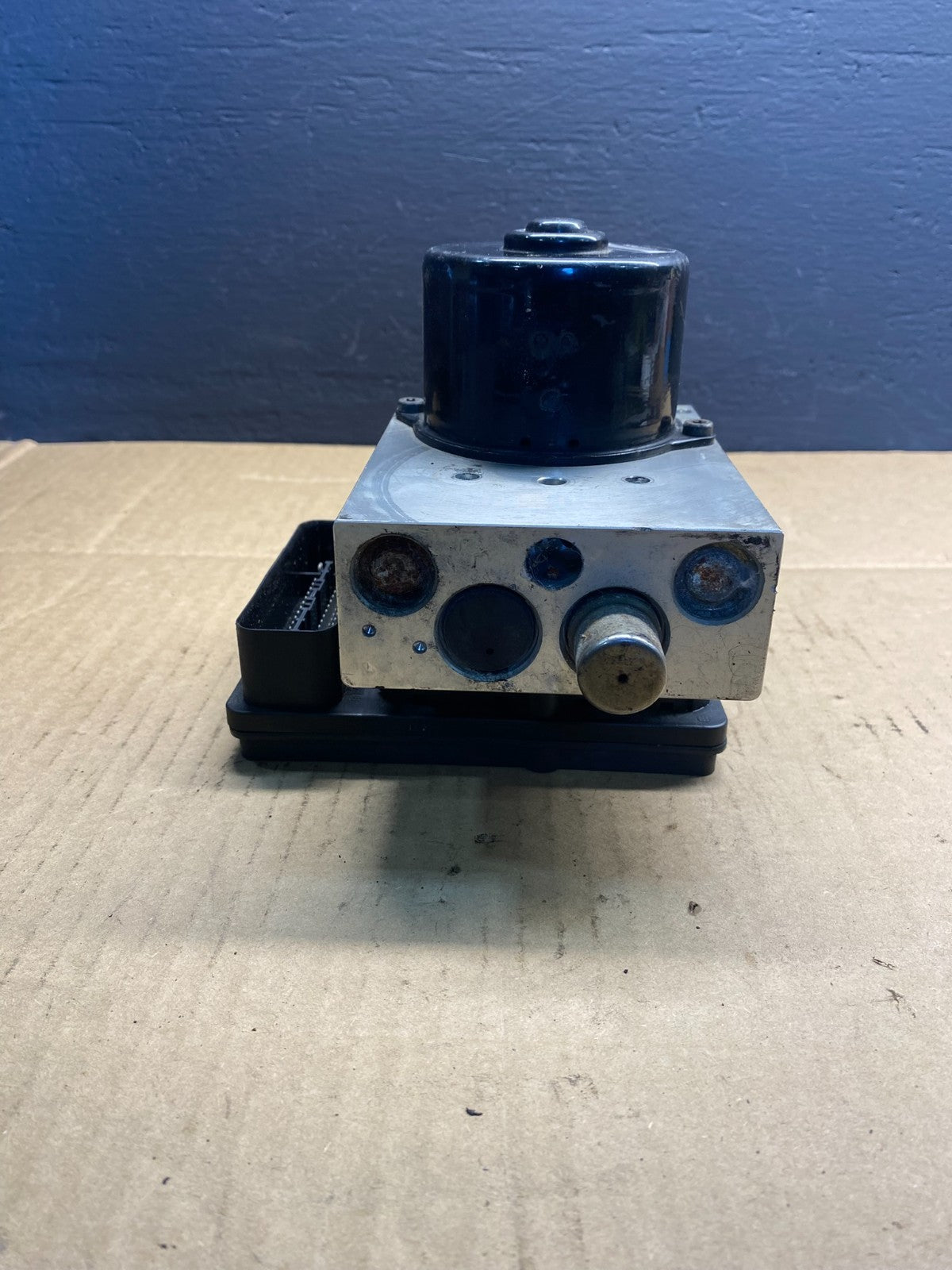 2013 - 2017 Nissan LEAF Infiniti Q50 ABS Anti Lock Brake Pump Booster AF9168 DG2