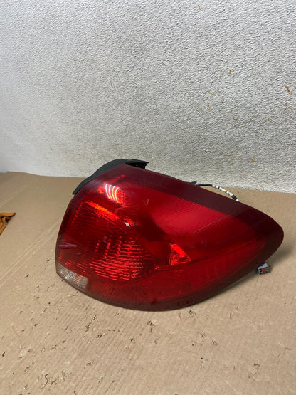 2000 to 2003 Ford Taurus Right Passenger Rh Side Tail Light AI9661 LK2
