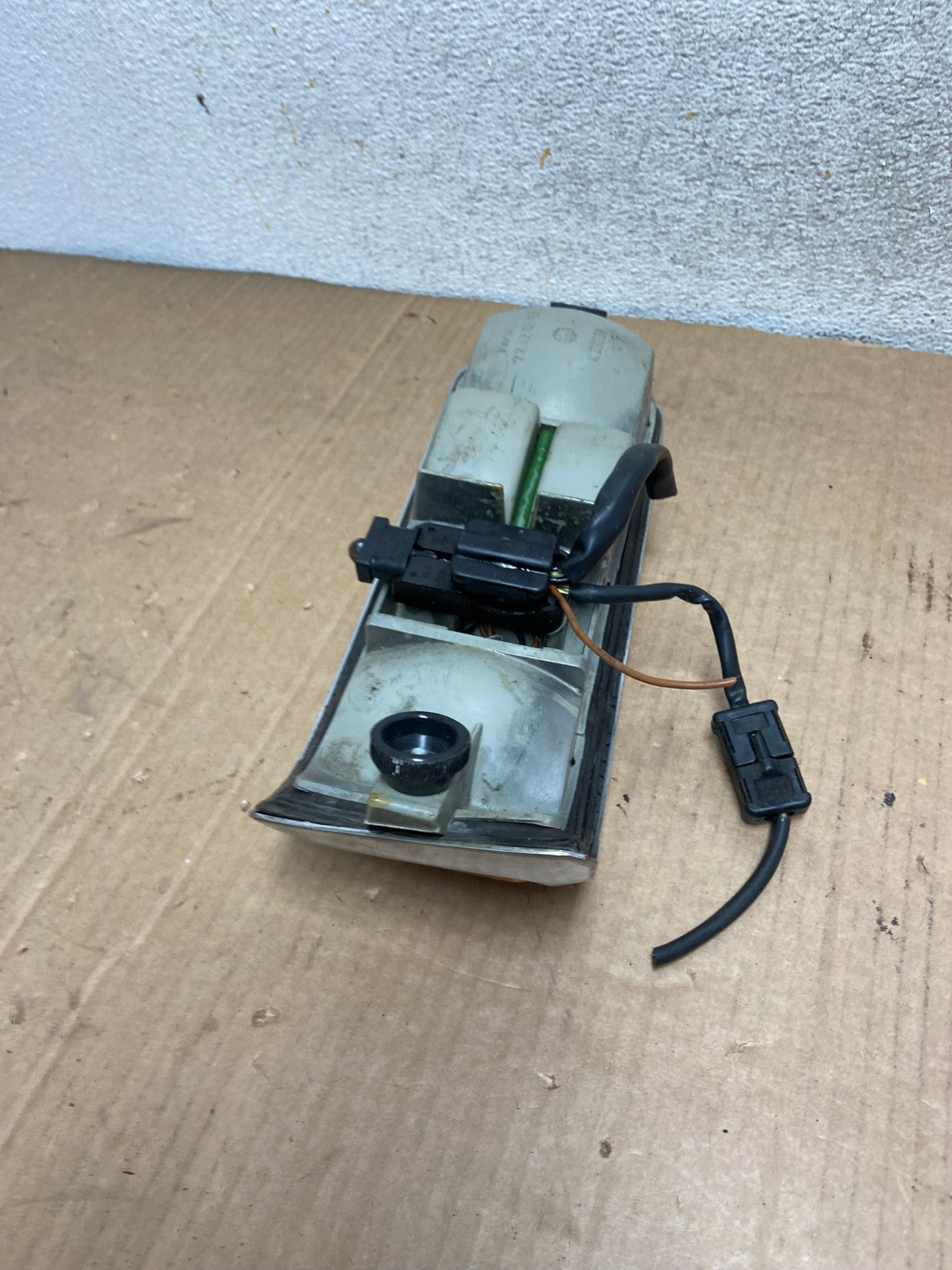 Mercedes W108 W109 280SE 280SEL 300SE 300SEL Right RH Side Tail Light AI8430 LK7