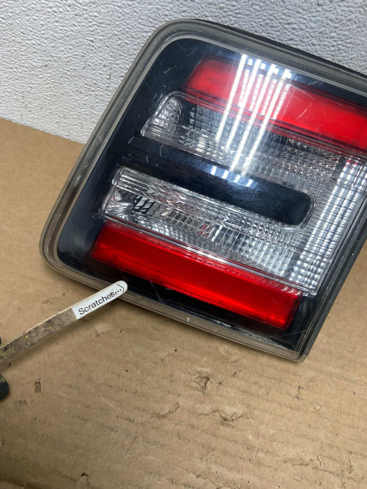 2013 to 2016 GMC Acadia Right Passenger RH Side Inner Tail Light AD3909 LK3