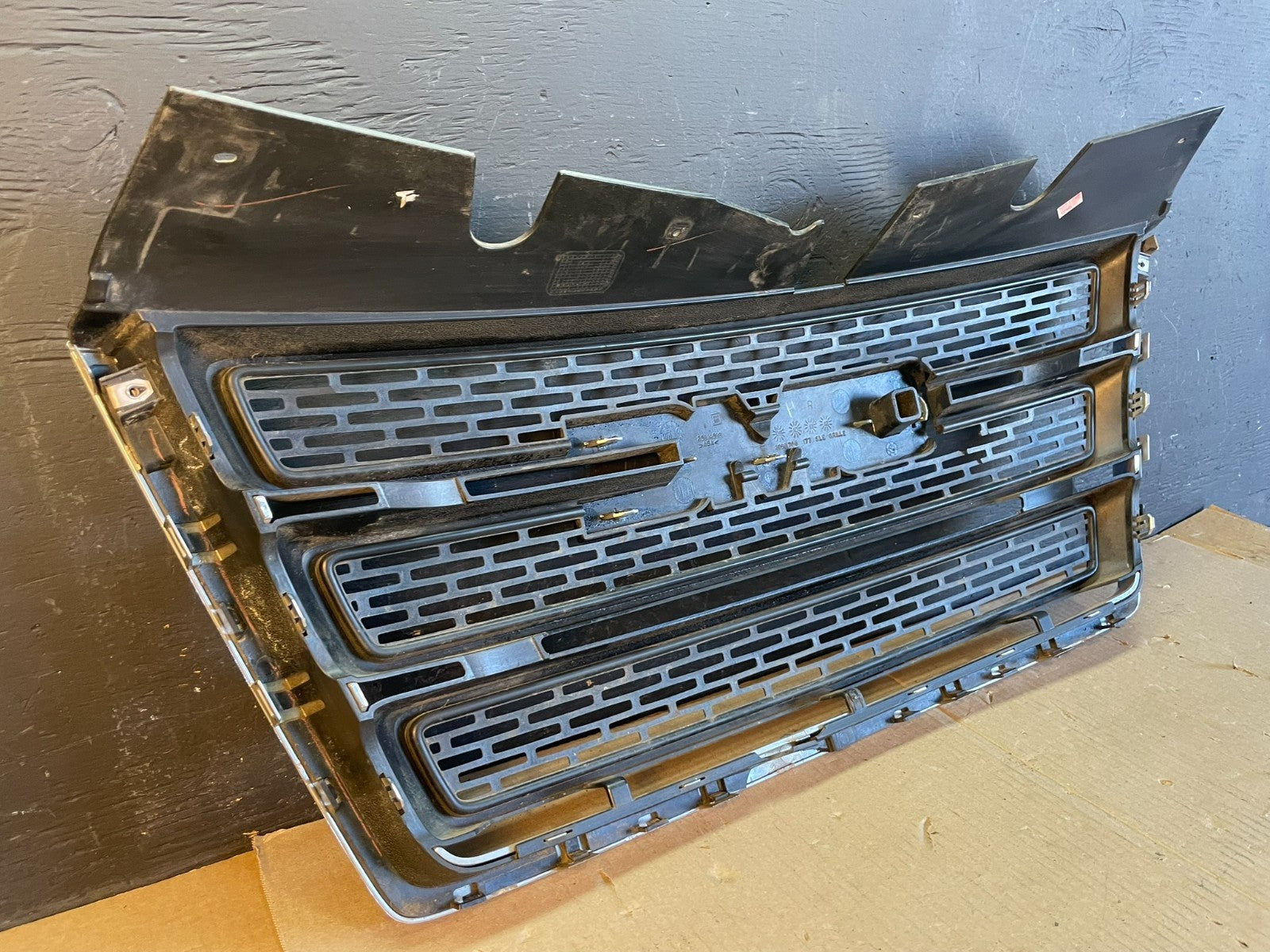 2010 to 2015 Gmc Terrain Front Upper Grill Grille Aftermarket AB7886 DG6