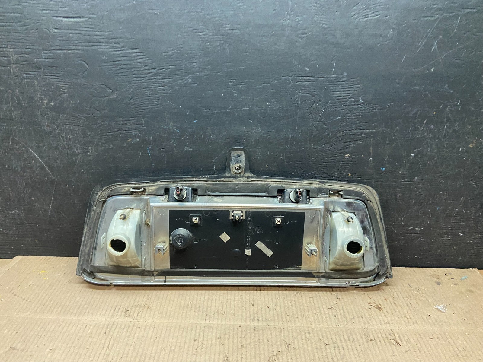 2000- 2002 Lincoln LS Rear Finish Panel Trunk Panel Chrome OEM H6556 PS6