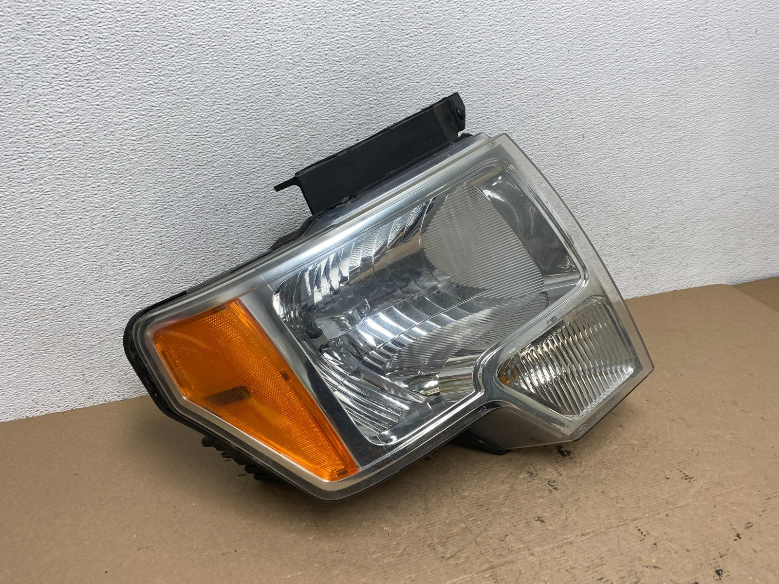 2009 to 2014 Ford F-150 F150 Right Passenger RH Halogen Headlight AF4754 DW2