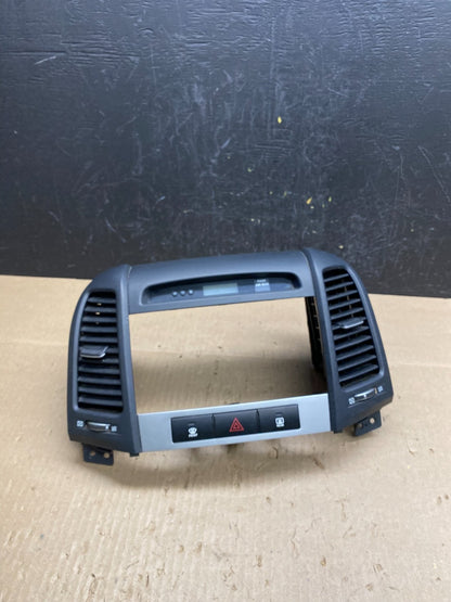 2007 to 2009 Hyundai Santa Fe Center Dashboard Radio Bezel Trim AC6540 DG0