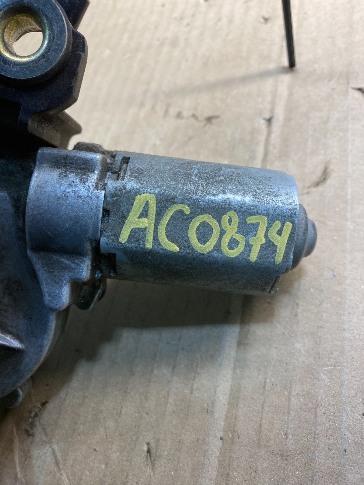 2010 to 2013 Volkswagen Jetta Rear Windshield Wiper Motor AC0874 DG7