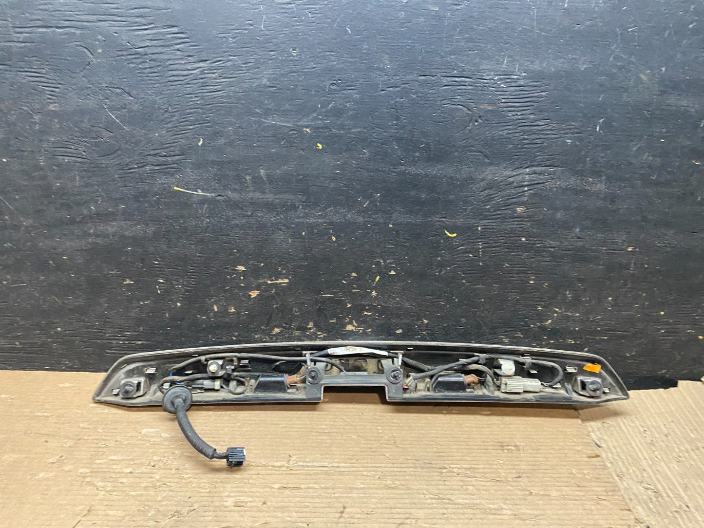 2016-2017 Chevrolet Equinox Rear Liftgate Garnish Chrome Trim W/Camera V7223 DG6