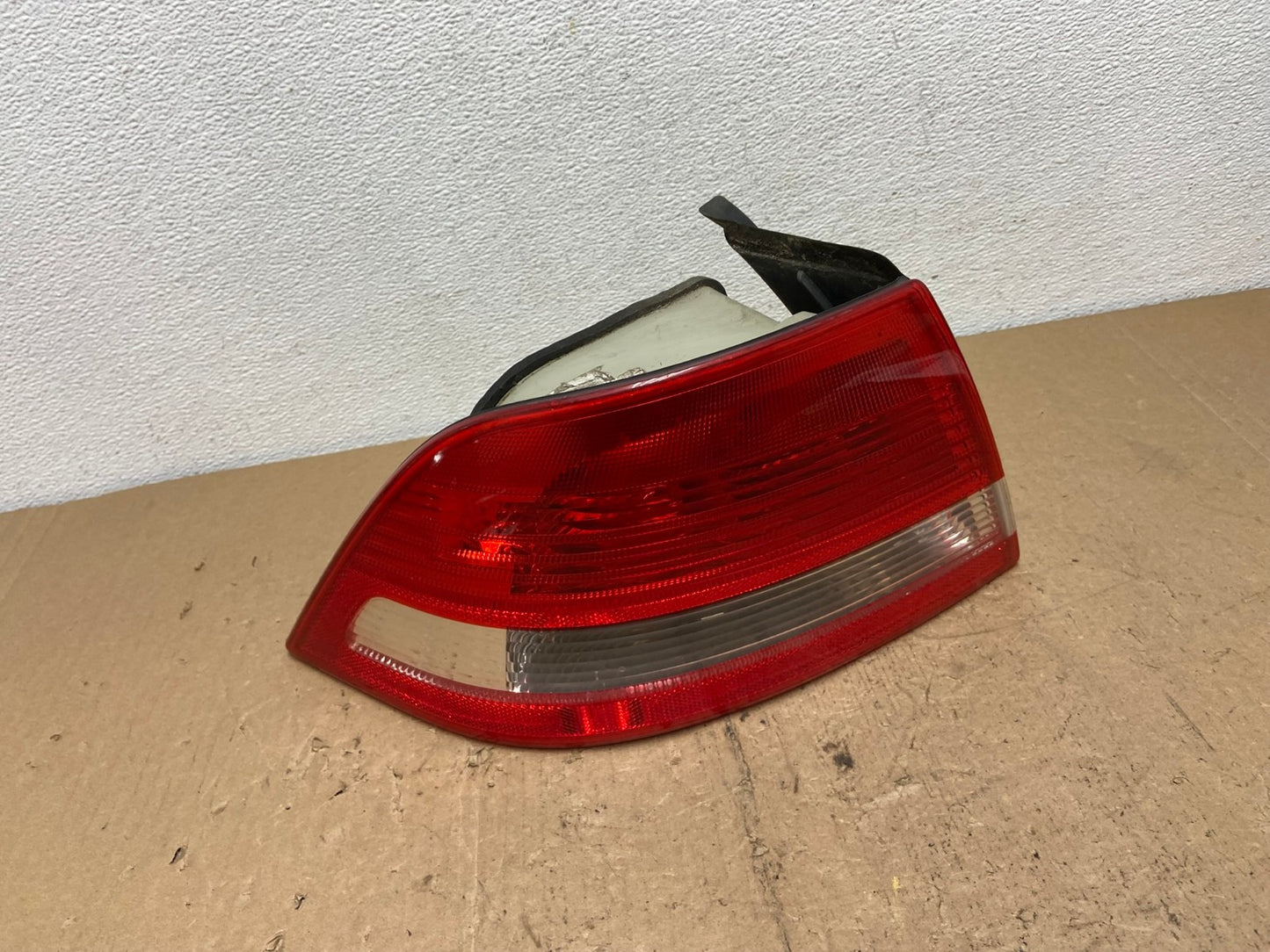 2003 to 2007 Saab 9-3 Left Driver LH Side Tail Light AC7200 LK0