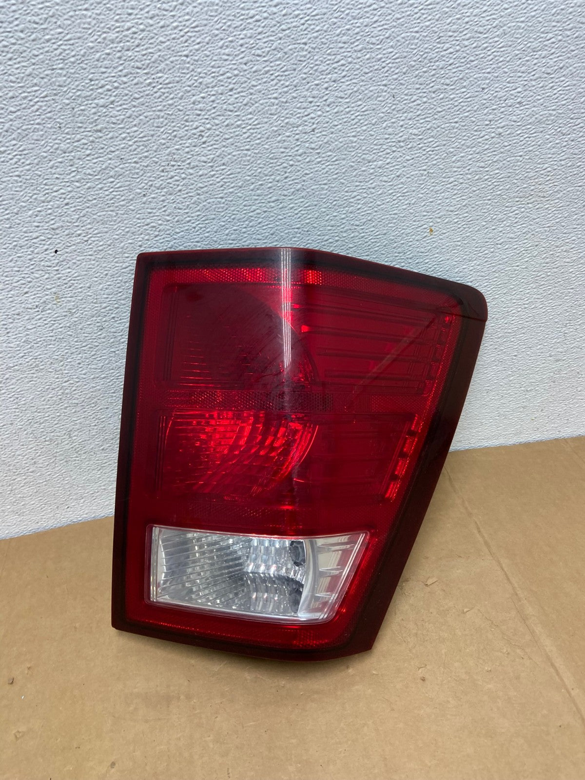 2007 to 2010 Jeep Grand Cherokee Right Passenger Tail Light AC8389 LK0