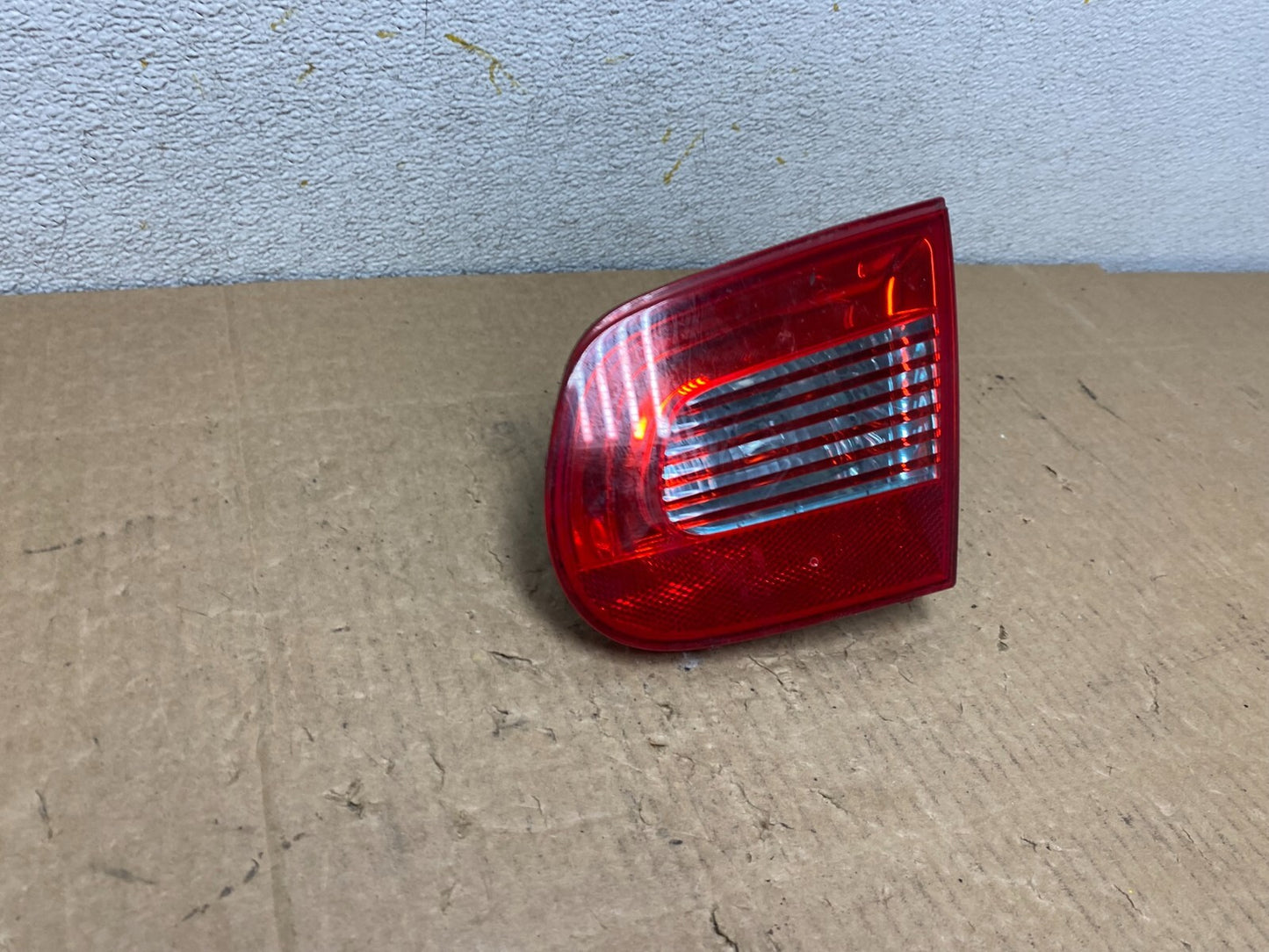 2007 2008 2009 2011 Volkswagen Eos Right Passenger Rh Tail Light inner OEM O74922