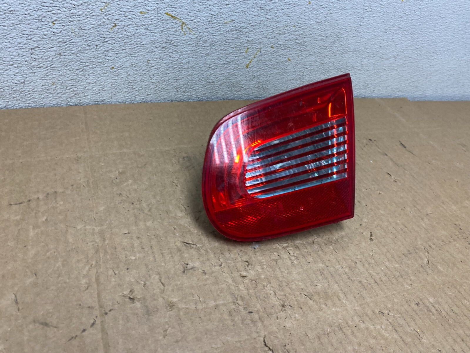 2007 2008 2009 2011 Volkswagen Eos Right Passenger Rh Tail Light inner OEM O74922
