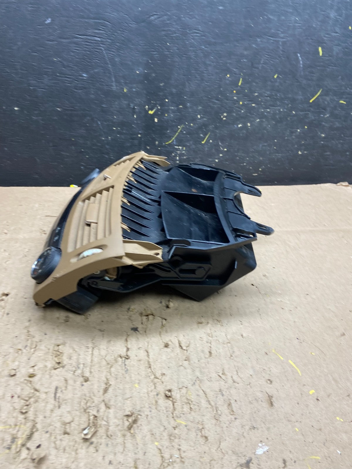 2007 - 2009 Mercedes W211 E550 E320 Center Console AC Heater Air Vent t6362 DG2