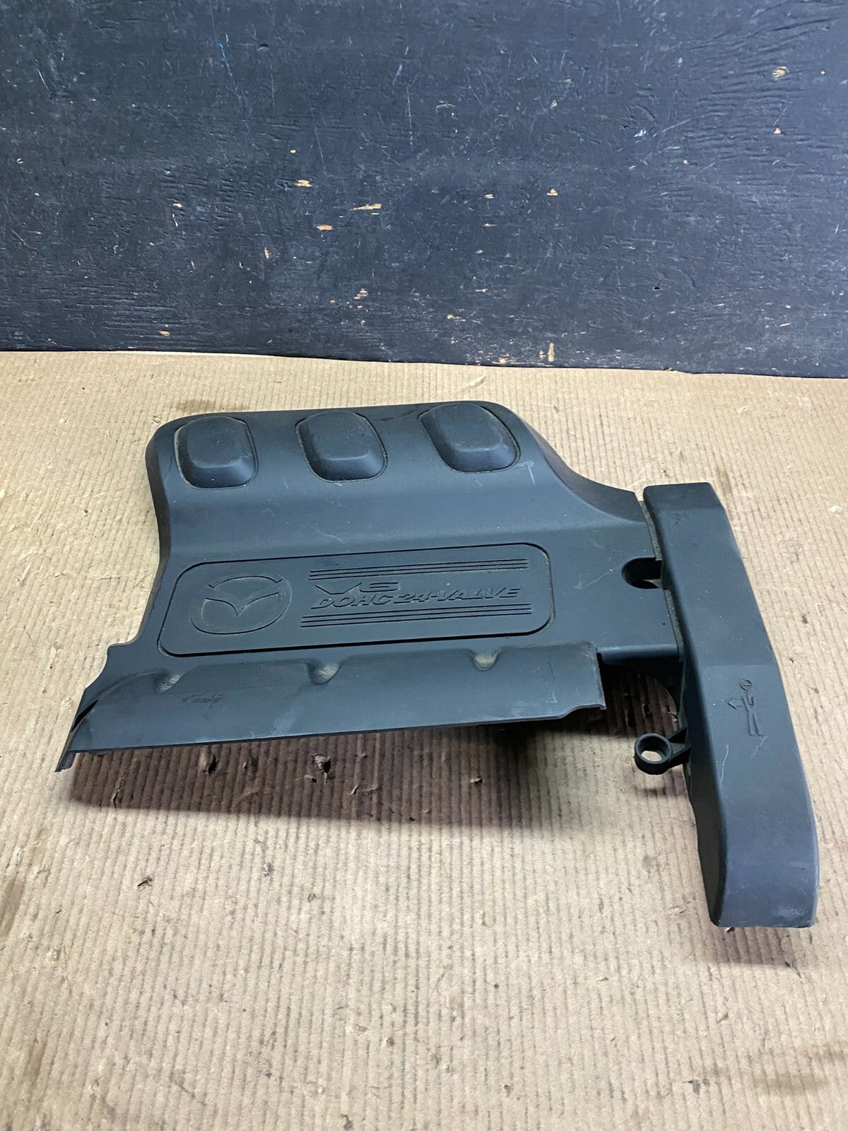 2000 to 2003 Mazda Tribute DOHC 24 VALVE Engine Shield Top Cover N8403 PS0